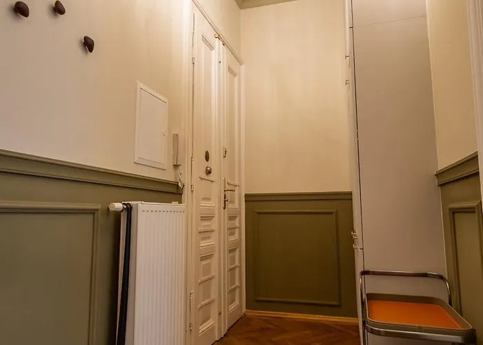 Josef's L Historic Dream In Prime Location